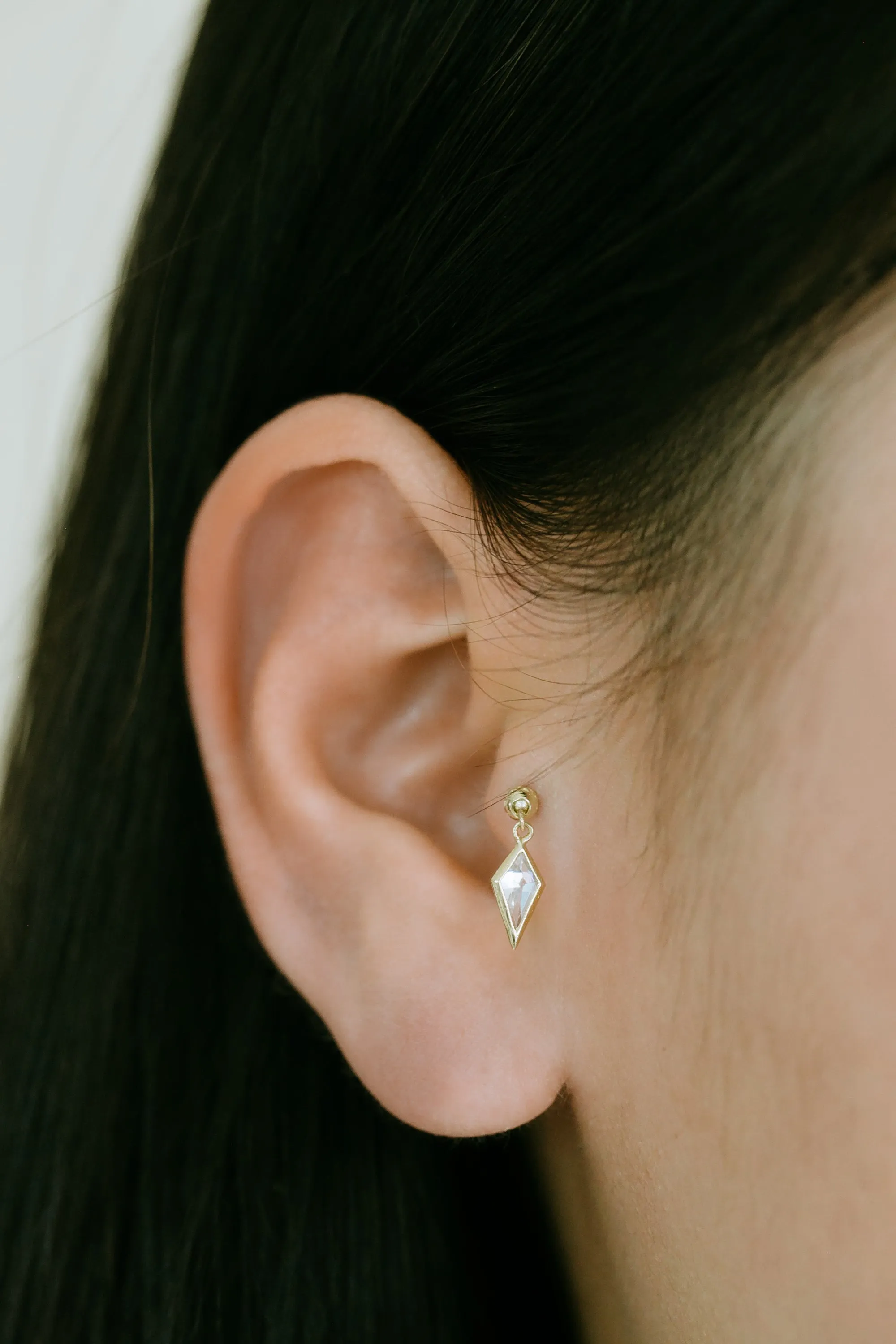 14k Gold Minimalist Diamond Shape Dangle Cartilage Tragus Helix Lobe Internally Threaded Flat Back Earring Labret