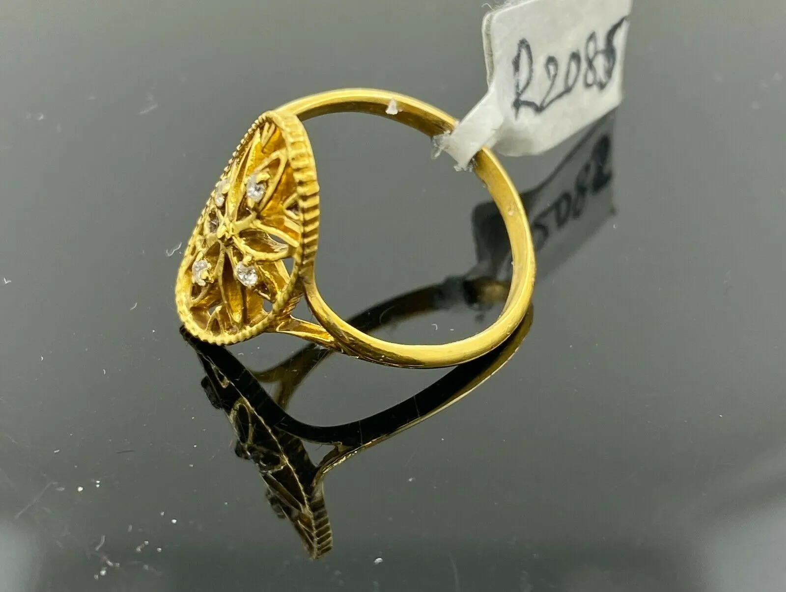 22k Ring Solid Gold ELEGANT Charm Ladies Floral Ring SIZE 7.5 RESIZABLE r2085