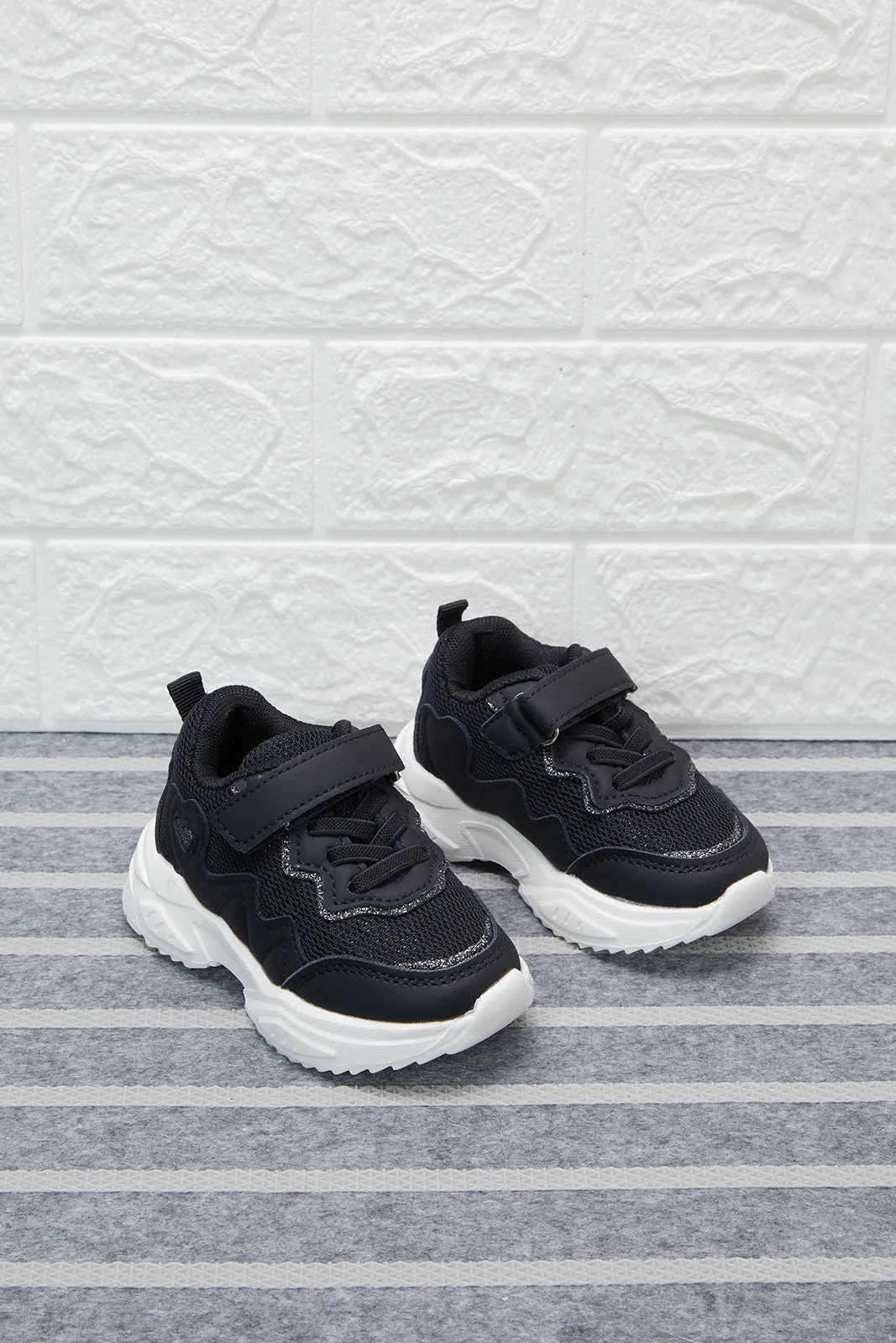 Black Chunky Trainer