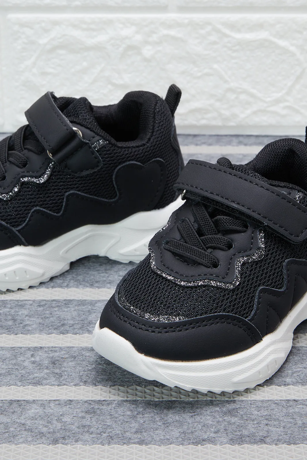 Black Chunky Trainer