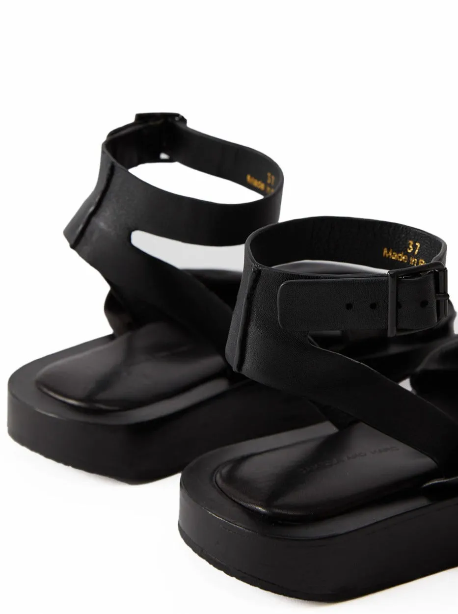 Camilla and Marc Twister Flat Sandal in Black