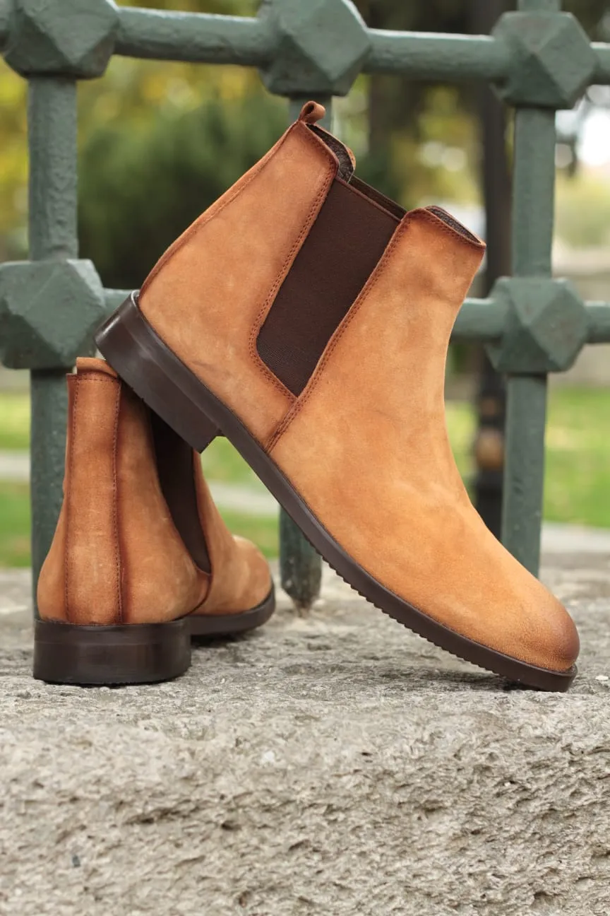 Classic Chelsea Boots in Tan