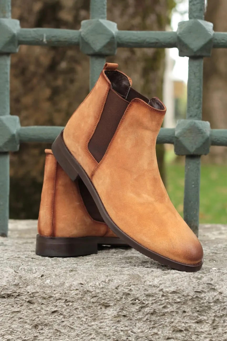 Classic Chelsea Boots in Tan