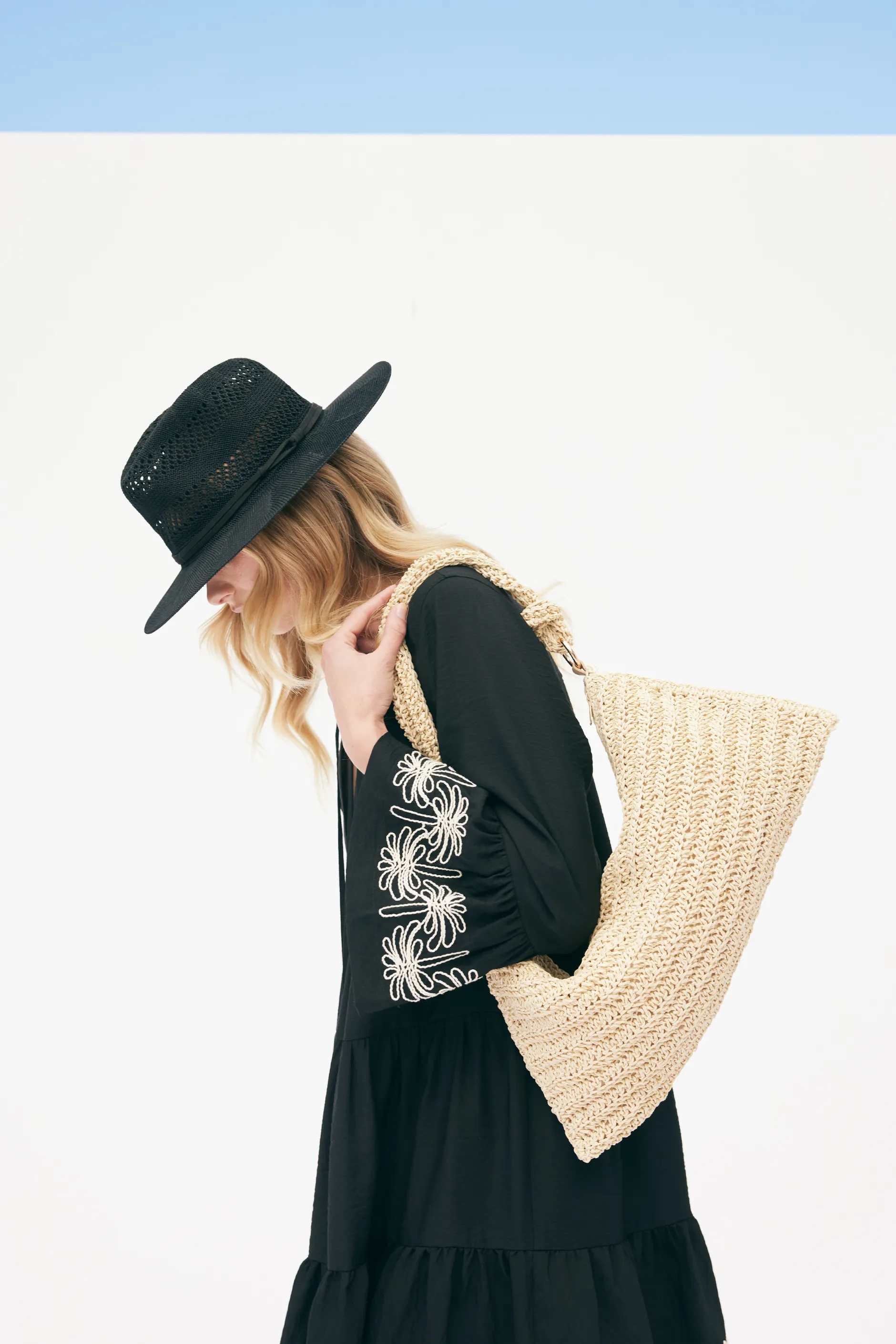 Daisy Straw Bag