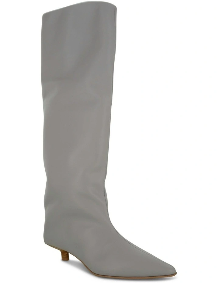 Dove Fizz Boots