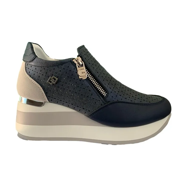 GB826 Women's Sneakers in Blue