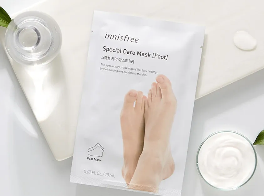 INNISFREE Special Care Moisturizing Foot Mask for Heel and Dead Skin