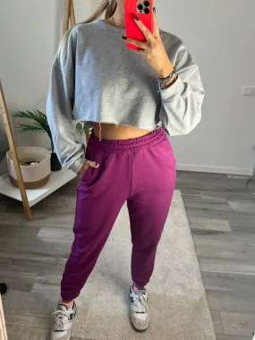 Burgundy joggers with elastic waistband