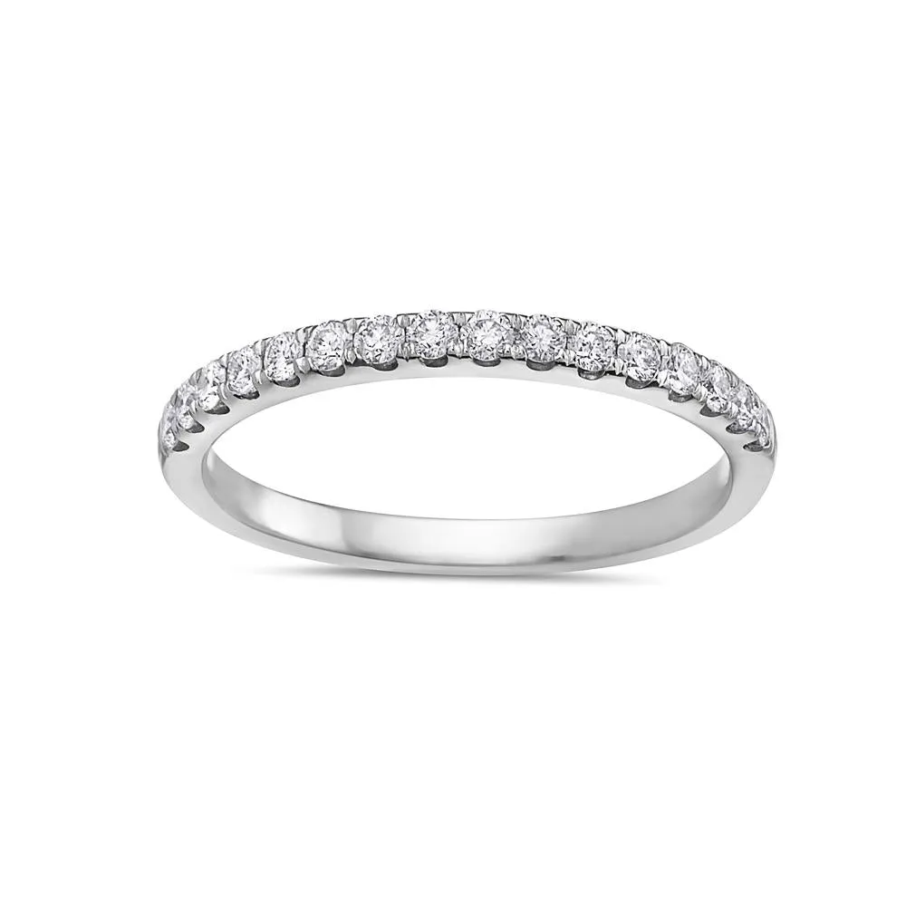 18k White Gold Wedding Band with 0.32 CT Diamonds