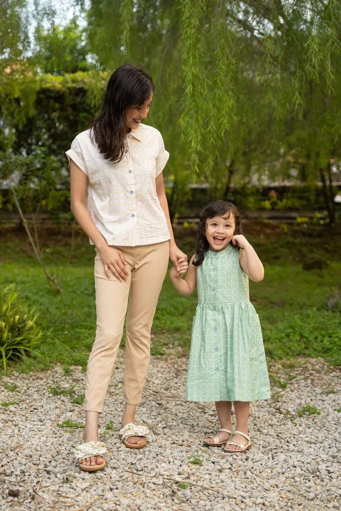 Sadie Blouse Cream Bamboo Tiles Ladies