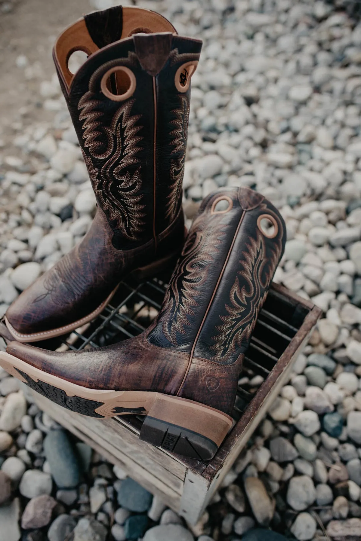 Men's Ariat 'Ringer' Cowboy Boots (Sizes 8-13; EE Width) {Dusted Wheat}