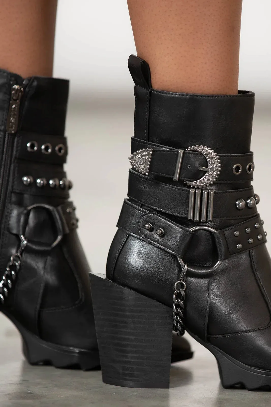 Stud & Buckle Onyx Boots