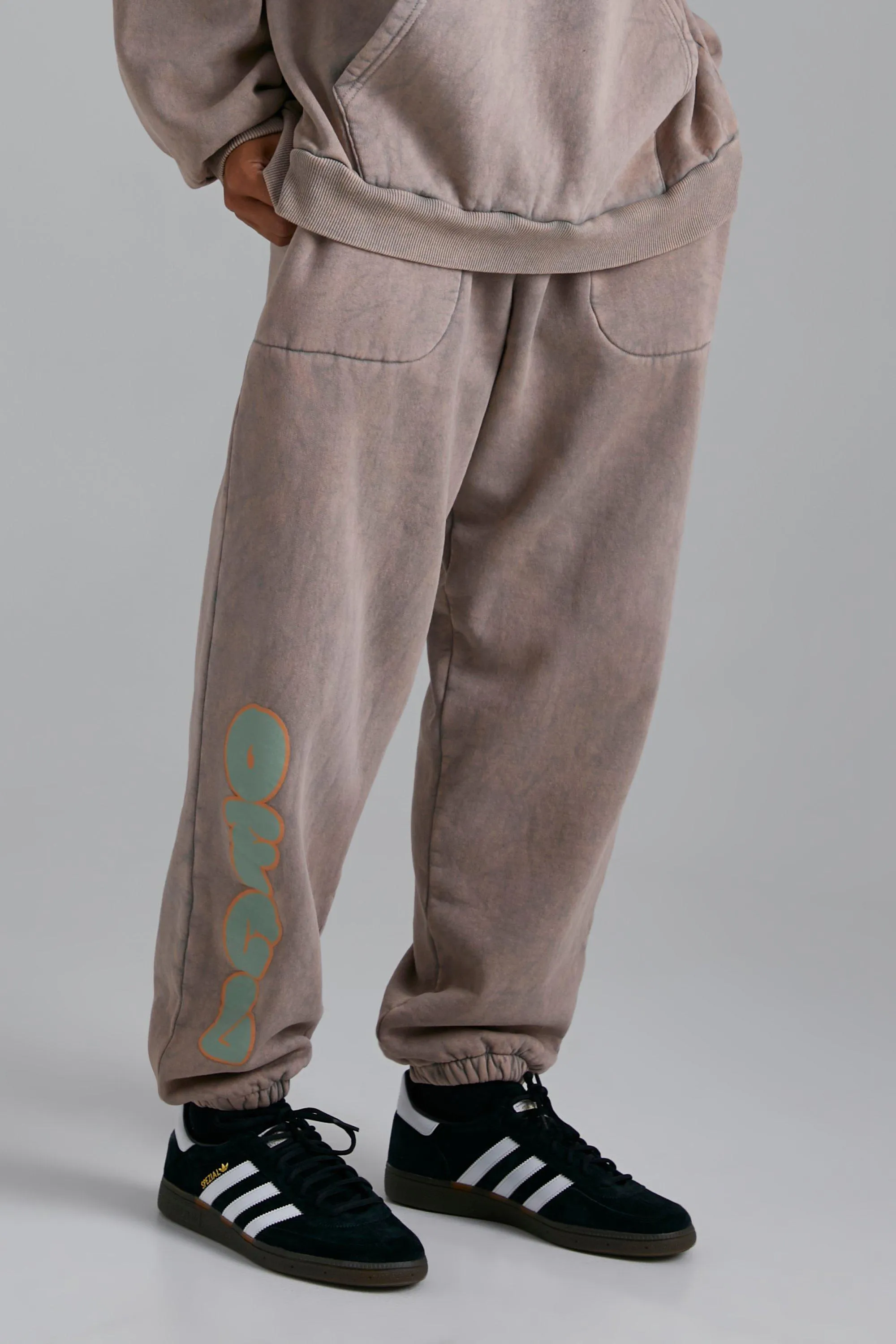 Oversized Ofcl Washed Joggers | boohooMAN UK