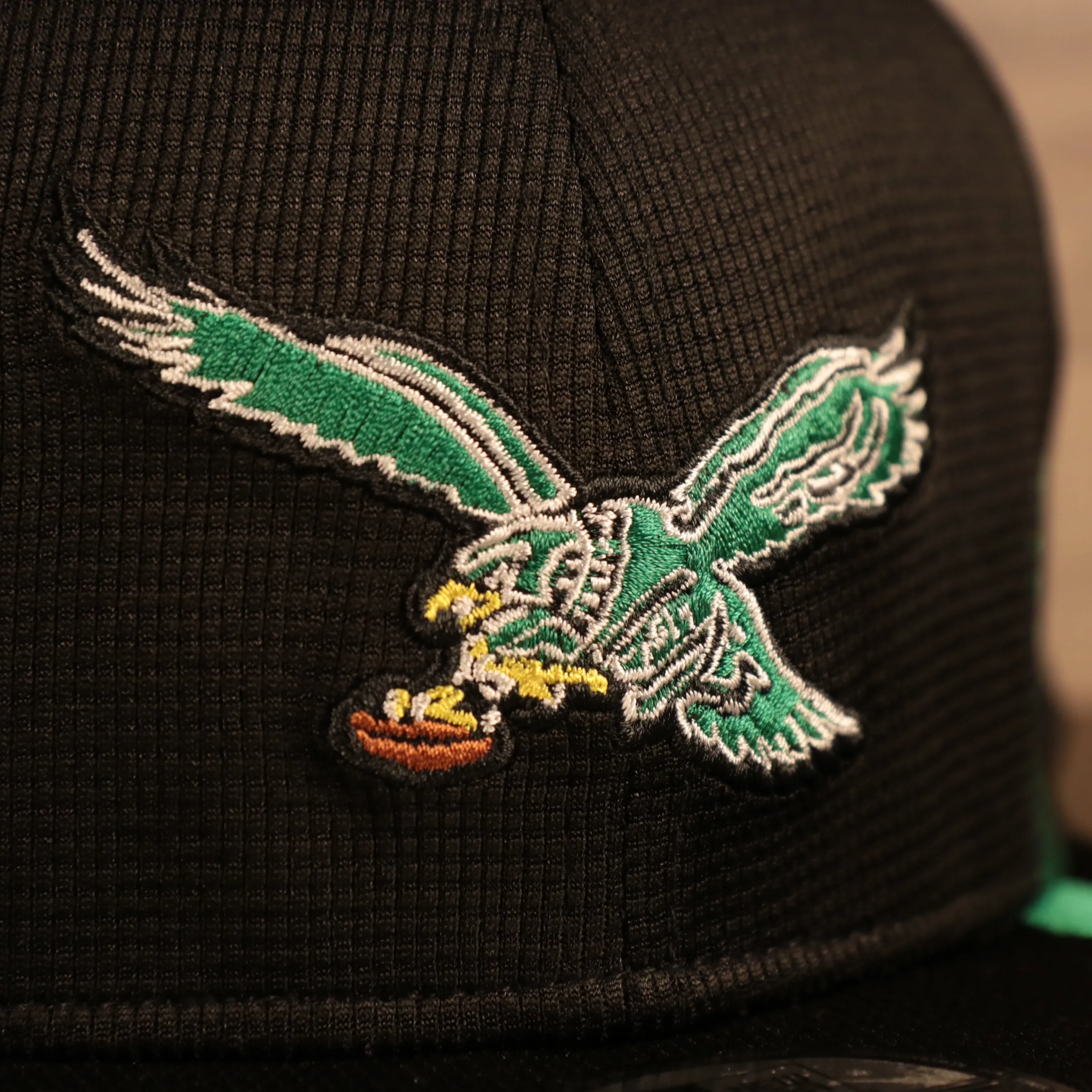 Philadelphia Eagles 2021 Sideline On-Field Throwback Logo 9Fifty Snapback Hat