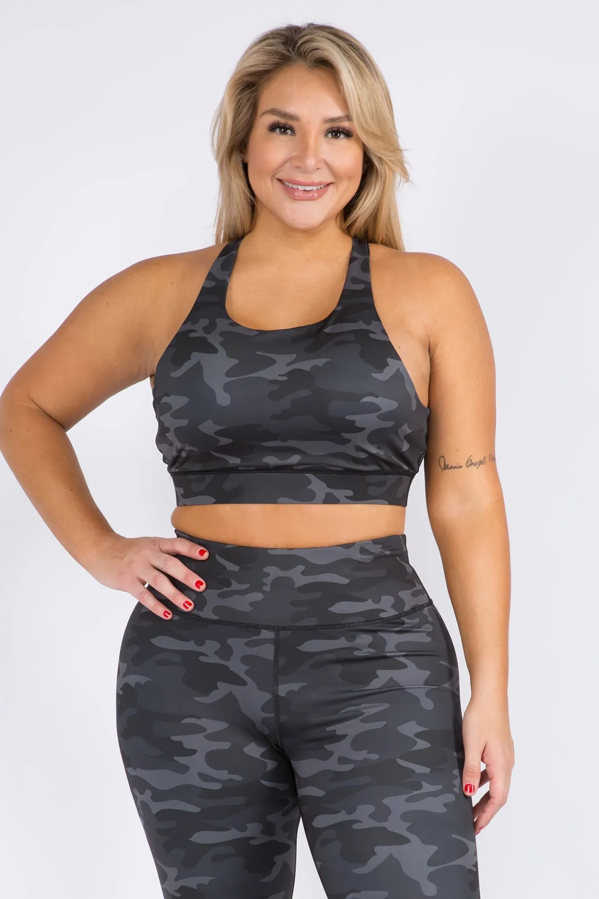 Plus Size Active Dark Camo Sports Bra