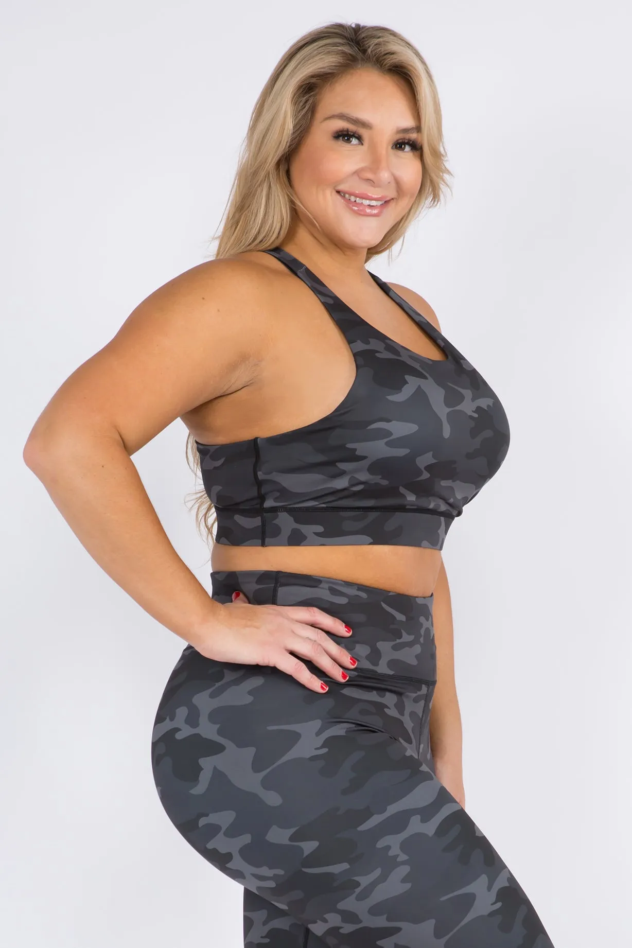 Plus Size Active Dark Camo Sports Bra