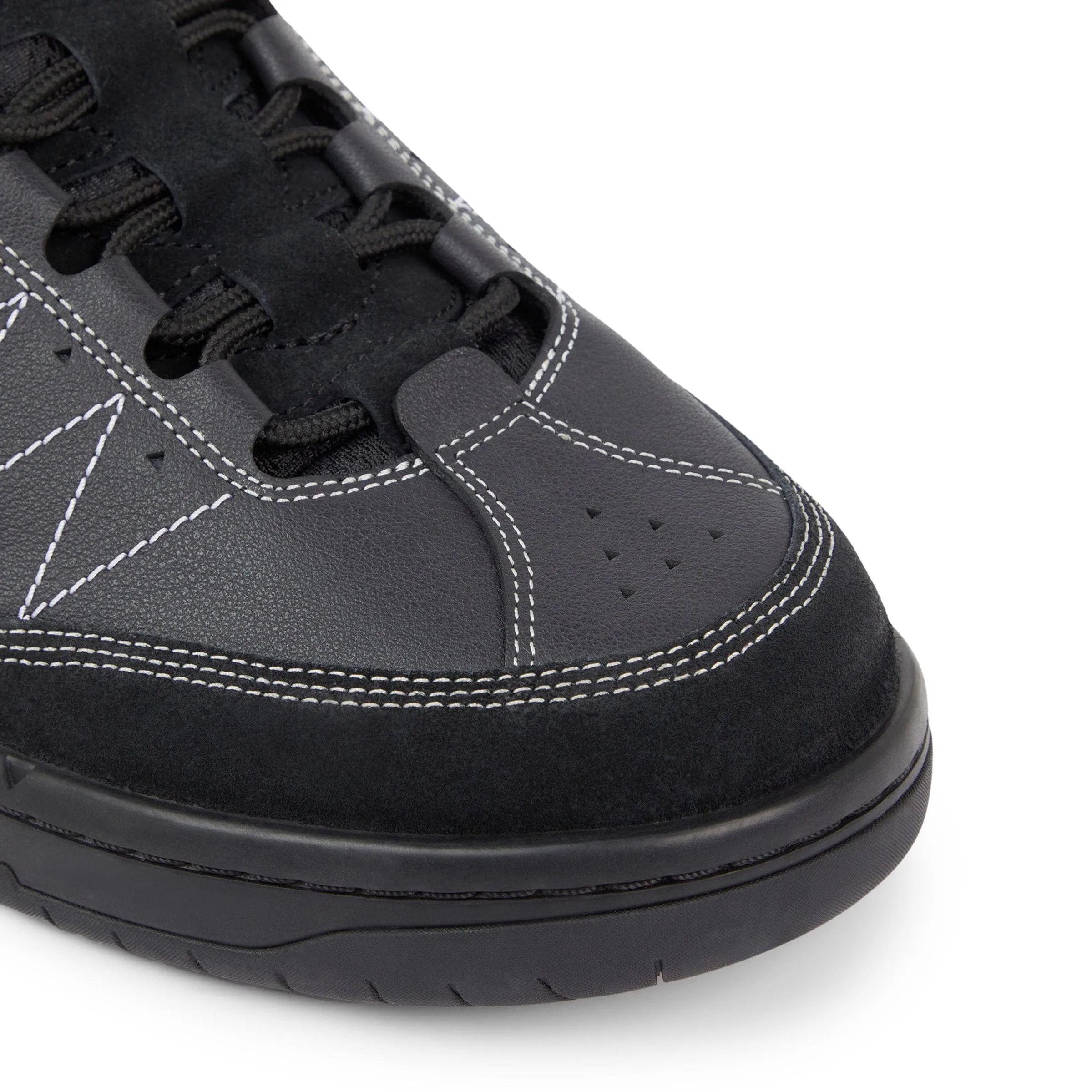 PXT LOW TOP SNEAKERS BLACK | Bodega