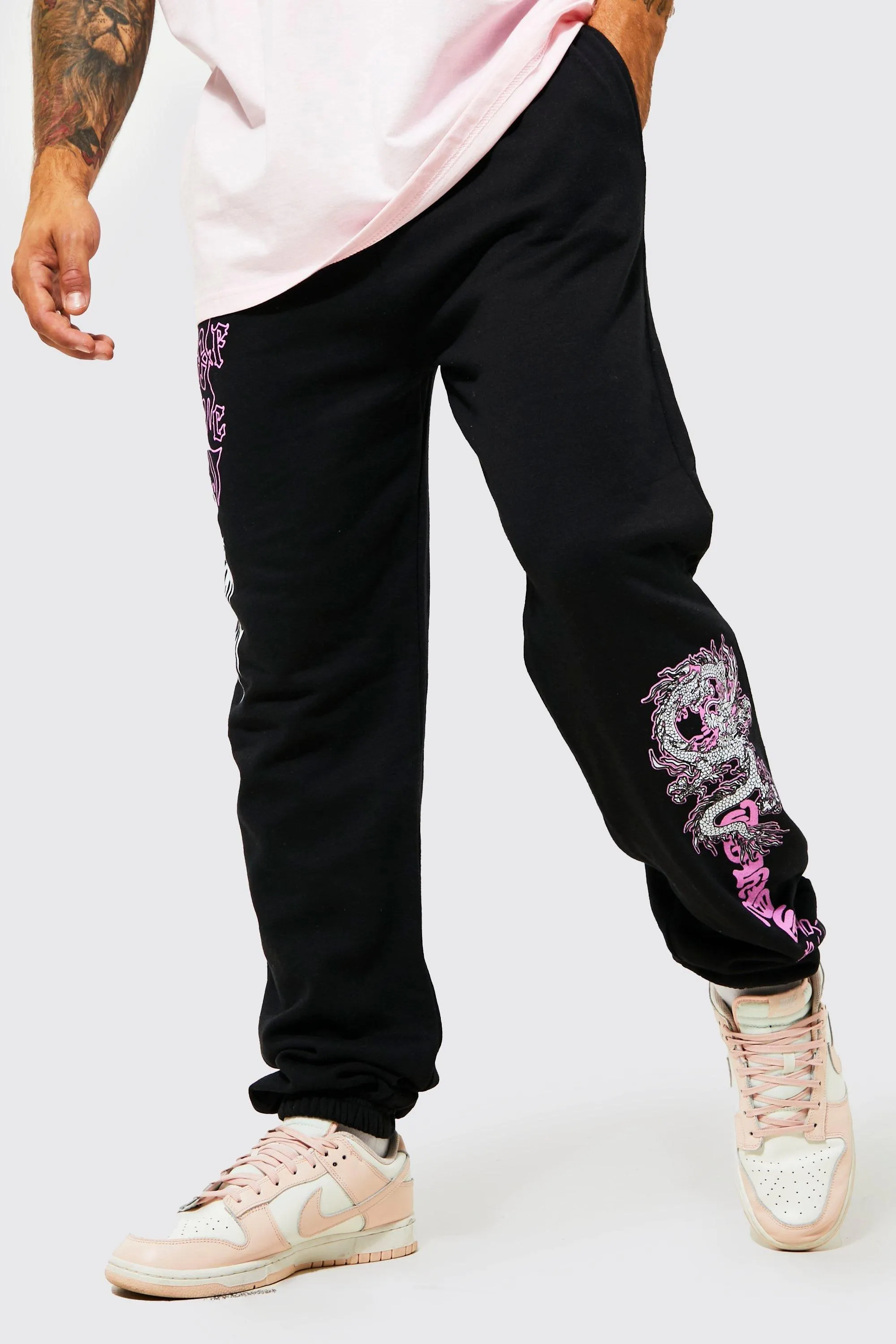 Regular Fit Dragon Graphic Joggers | boohooMAN UK