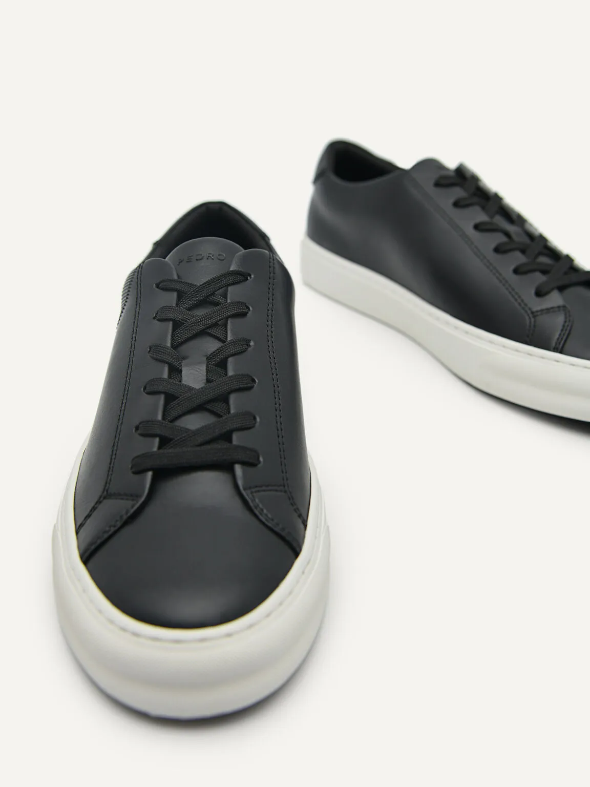 Ridge Court Sneakers