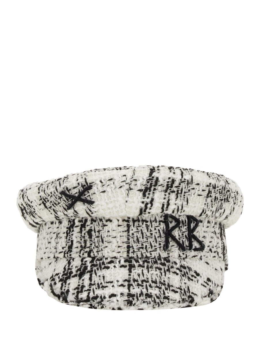 BAKER BOY HAT WITH CHECK PATTERN