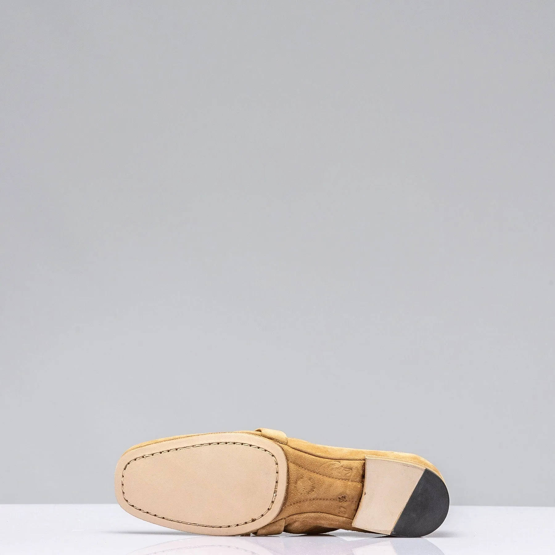 Tassel Flat In Tobacco