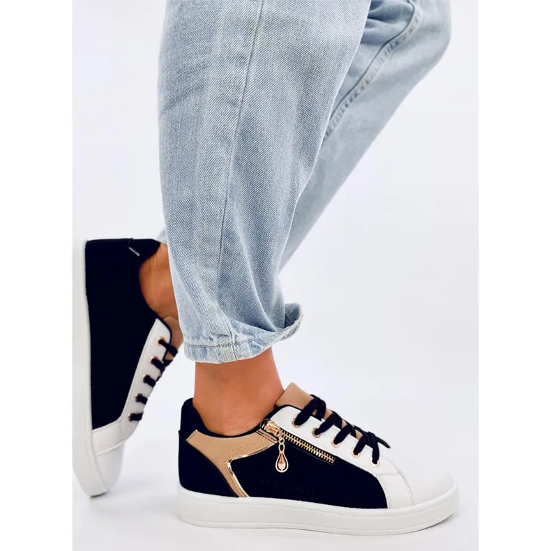 Ussue Black women's sneakers