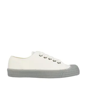 White Novesta Star Master Trainer with Grey Sole in Size 39/6