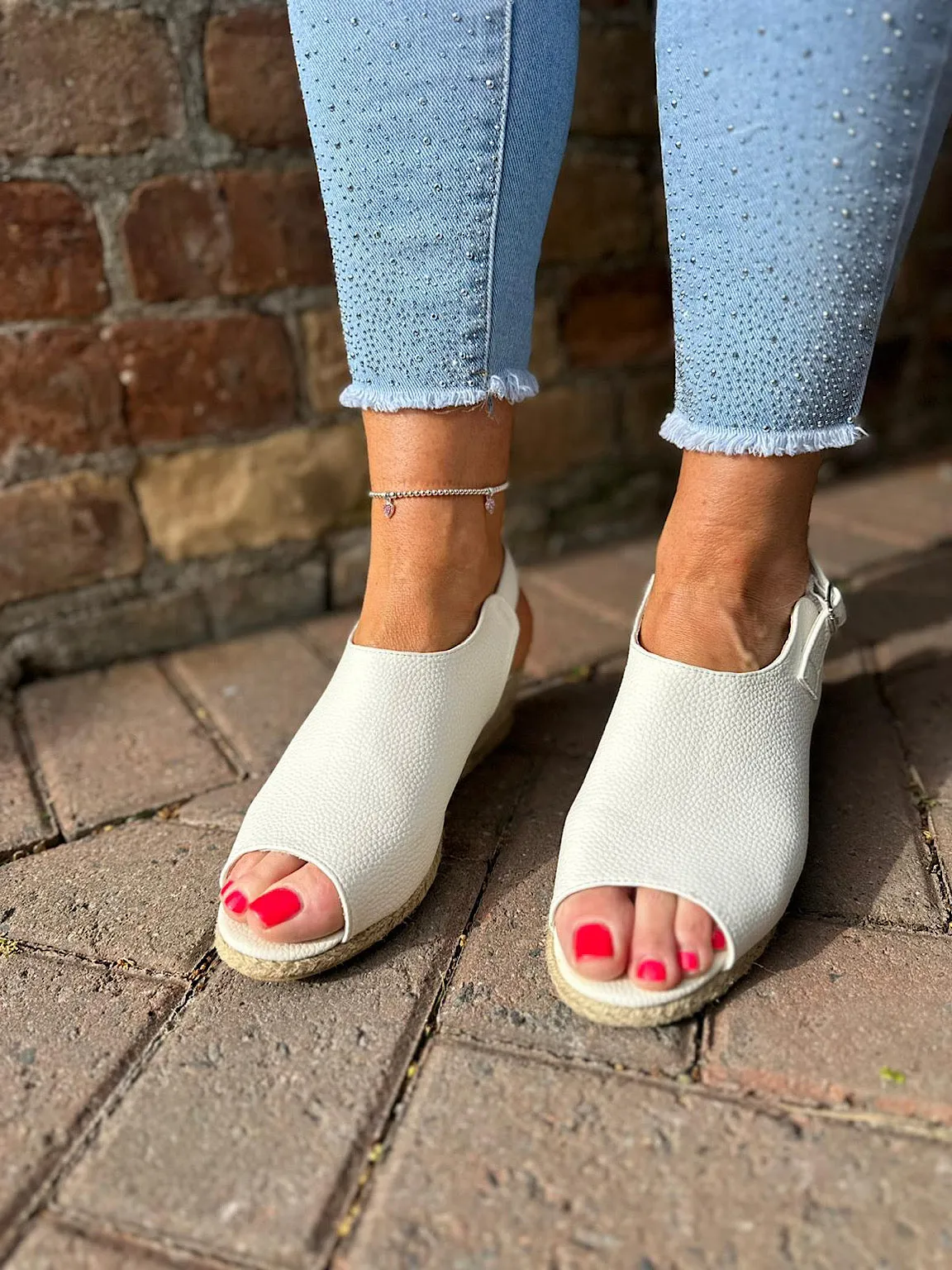 White Open Toe Buckle Wedge - Open Toe Wedge Sandal with White Buckle Detail