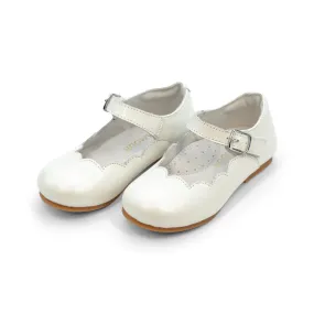 White Sonia Scalloped Flat - The Love